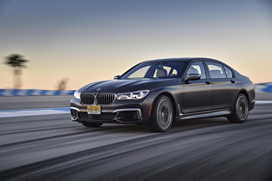  BMW M760i xDrive 2017 года  (NA) (фото 134 из 154)